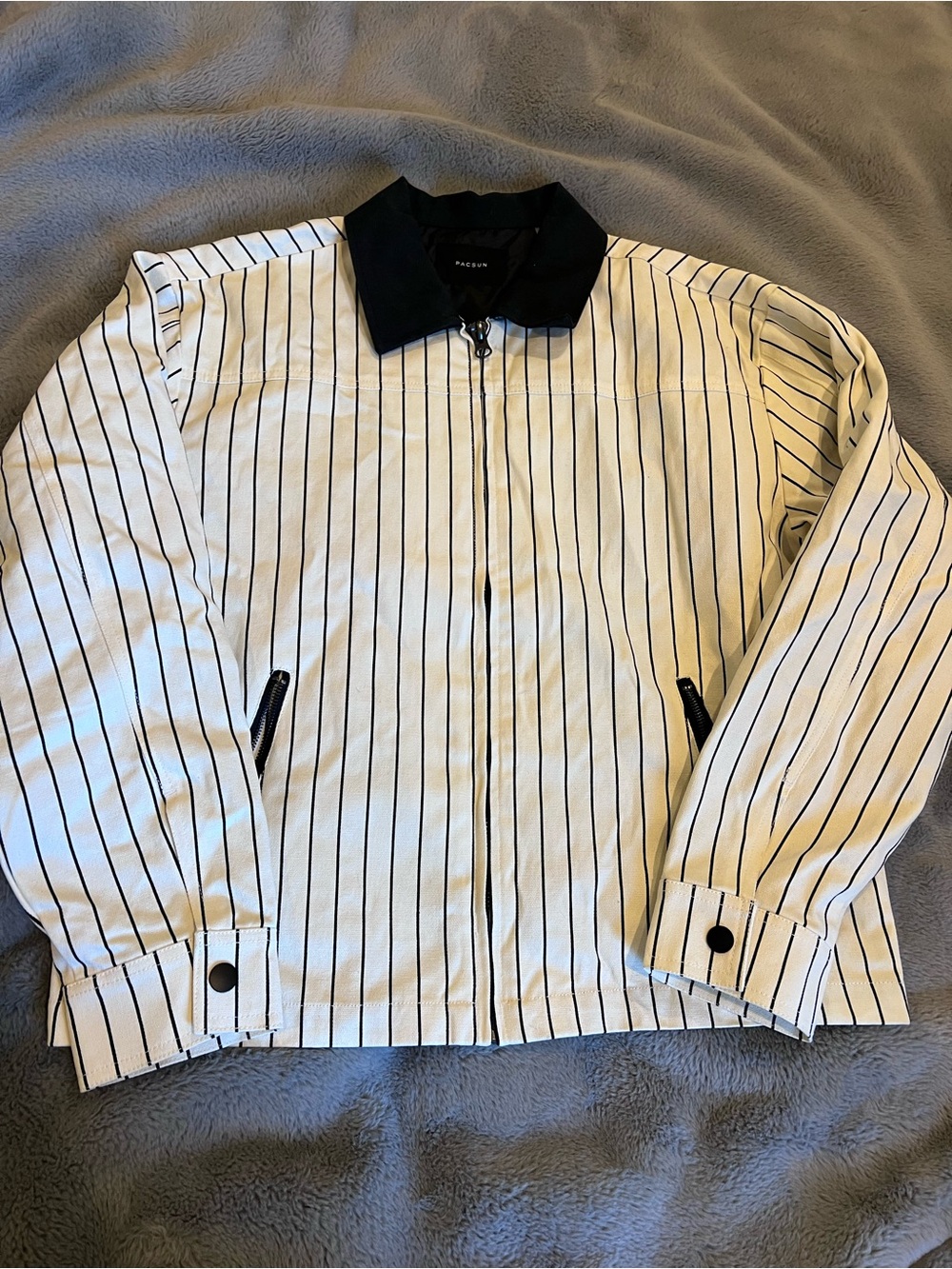 PacSun White Pinstripe Bomber Jacket with Black Collar Pacific SunWear Logo M